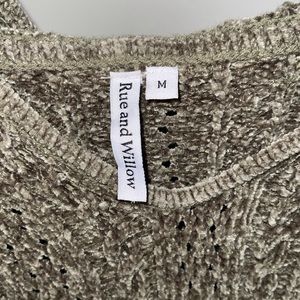 VERY COZY forest green cable knit chenille hooded